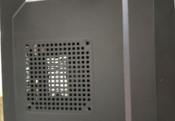 特价电脑主机(99新外地包邮) 特价电脑主机(99新外地包邮)